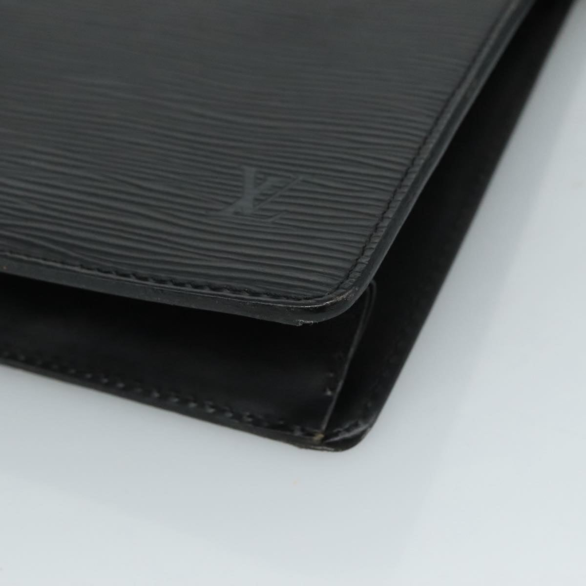LOUIS VUITTON Epi Pochette Homme Clutch Bag Black Noir M52522 LV Auth 112324
