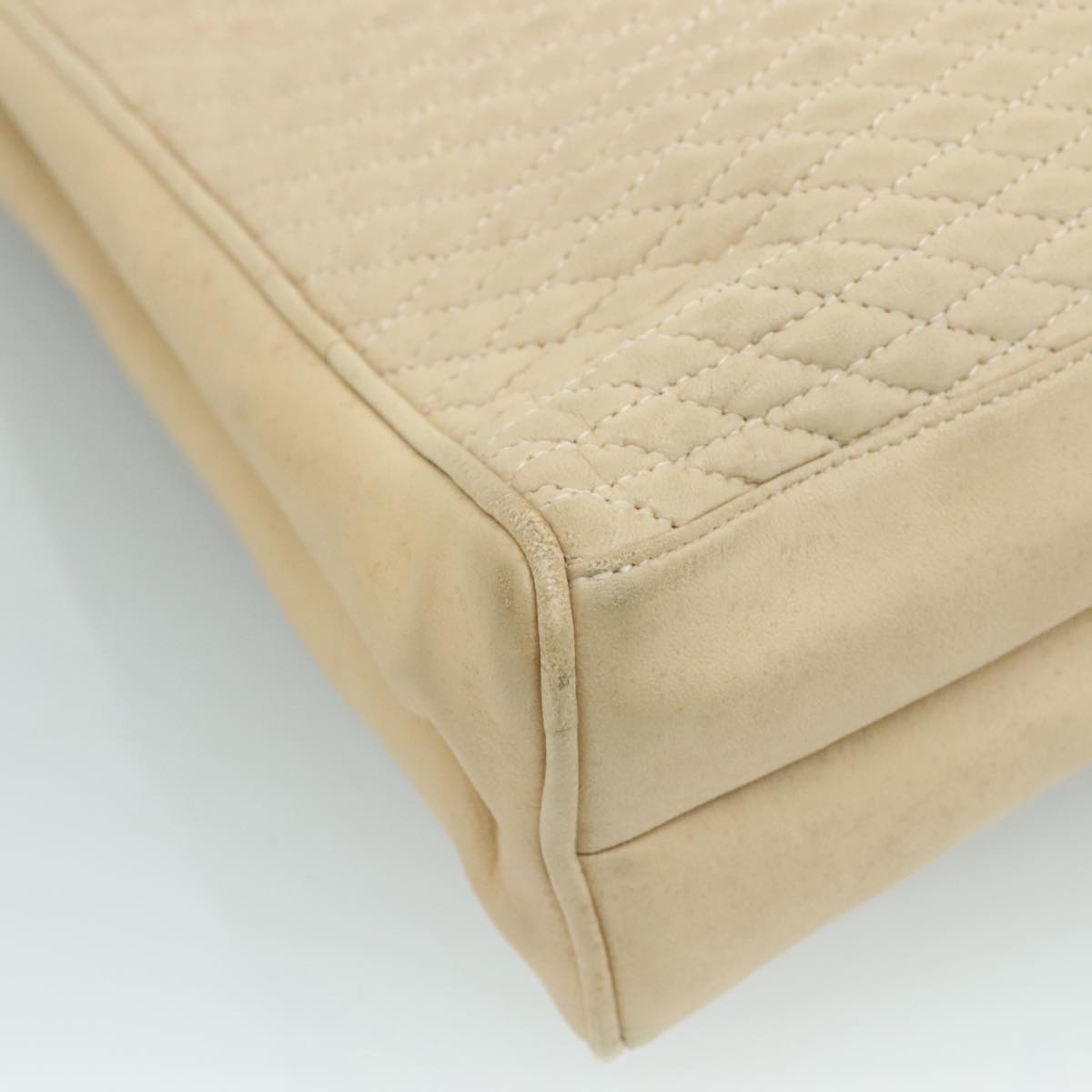 BALLY Quilted Chain Tote Bag Leather Beige Gold Auth 112375