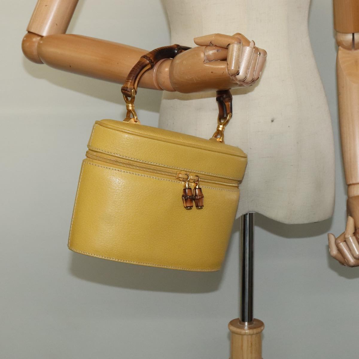 GUCCI Bamboo Vanity Cosmetic Pouch Leather Yellow 000 984 0232 Auth 112668