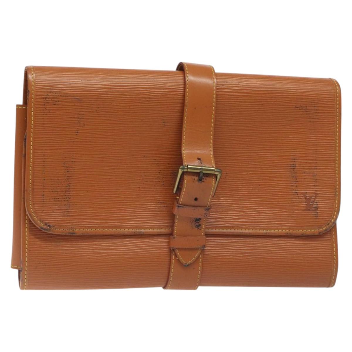 LOUIS VUITTON Epi Trousse Priant Clutch Bag Zipangu Gold LV Auth 115266
