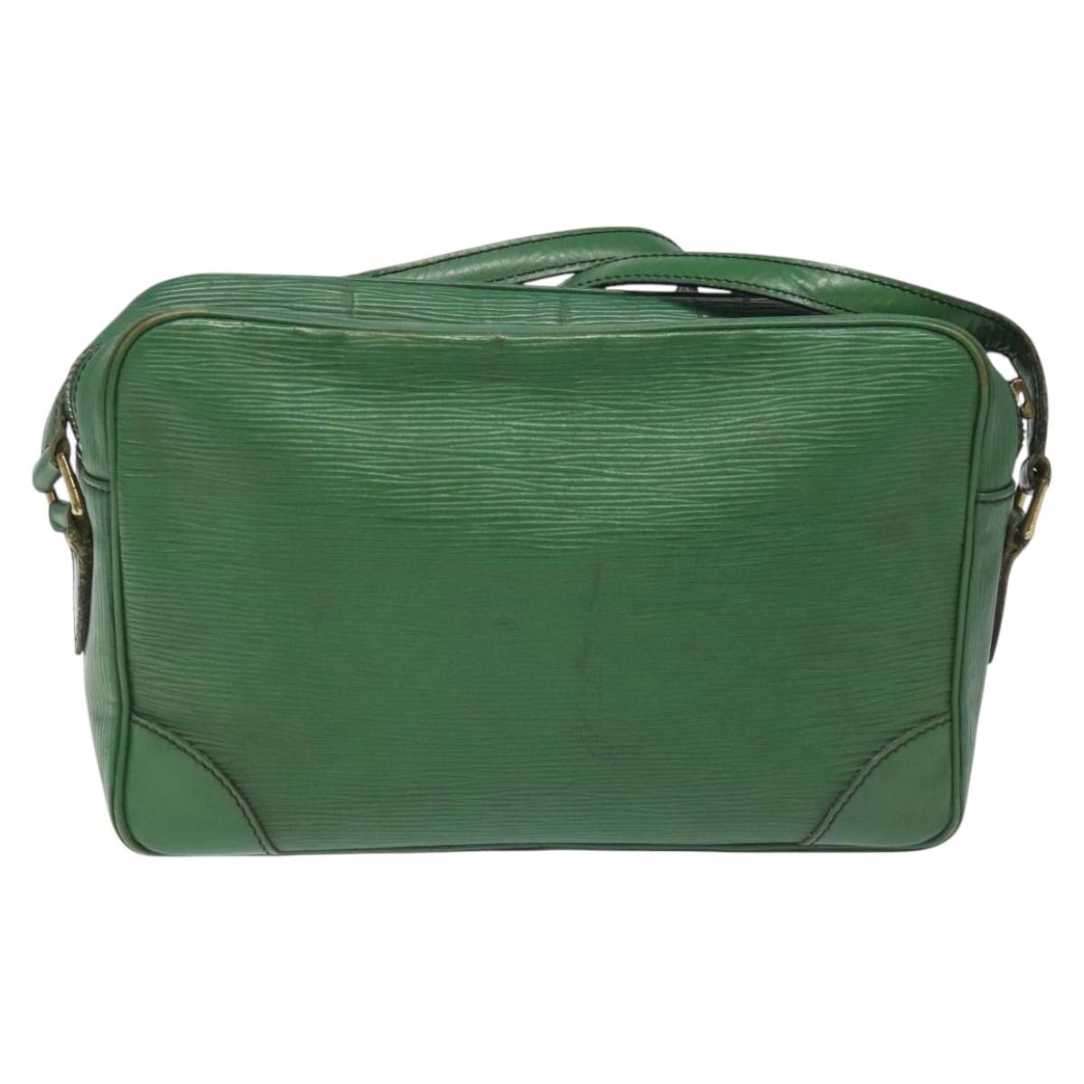 LOUIS VUITTON Epi Trocadero 27 Shoulder Bag Green M52314 LV Auth 115381