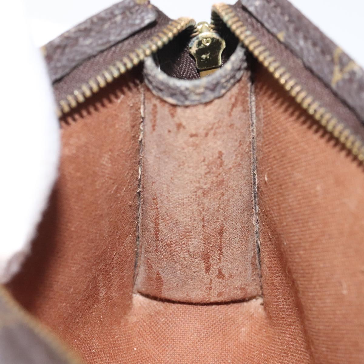 LOUIS VUITTON Monogram Poche Toilette 15 Pouch M47546 LV Auth 116089