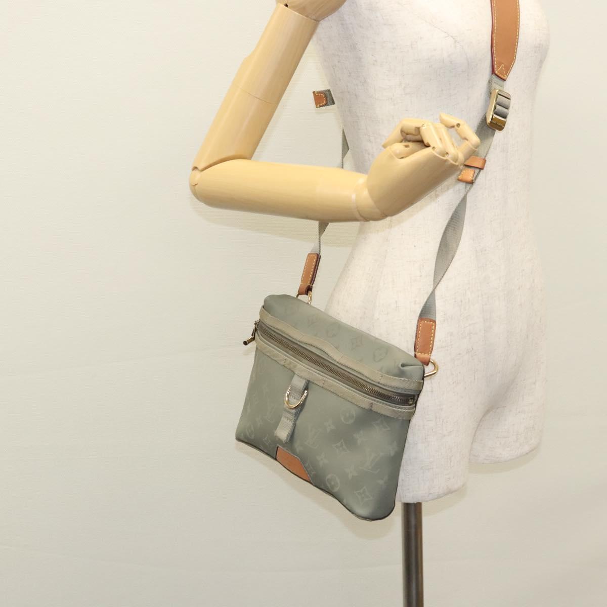 LOUIS VUITTON Monogram Titanium Messenger PM Bag Gray M43889 LV Auth 116190