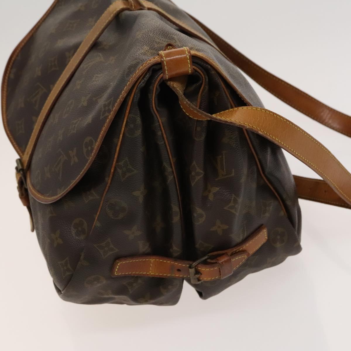 LOUIS VUITTON Monogram Saumur 35 Shoulder Bag M42254 LV Auth 116447