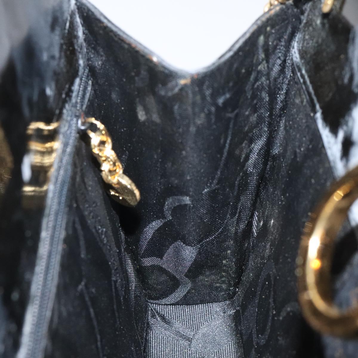 Salvatore Ferragamo Gancini Chain Shoulder Bag Patent leather Black Auth 116524