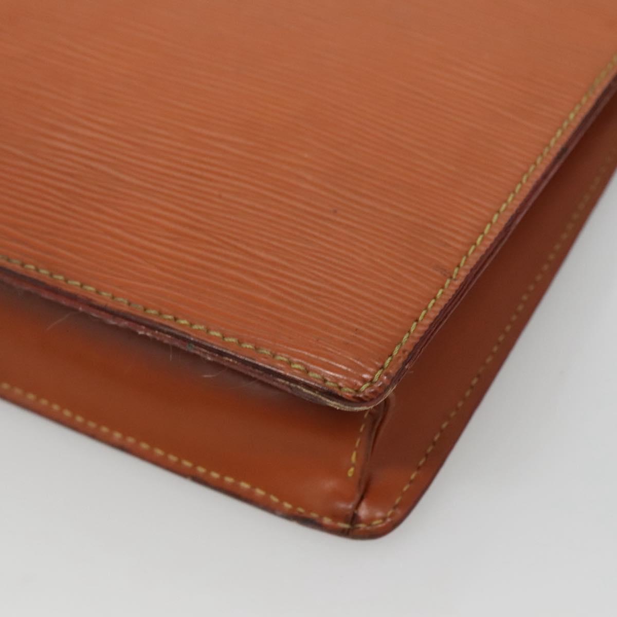 LOUIS VUITTON Epi Pochette Homme Clutch Bag Zipangu Gold M52528 LV Auth 116908