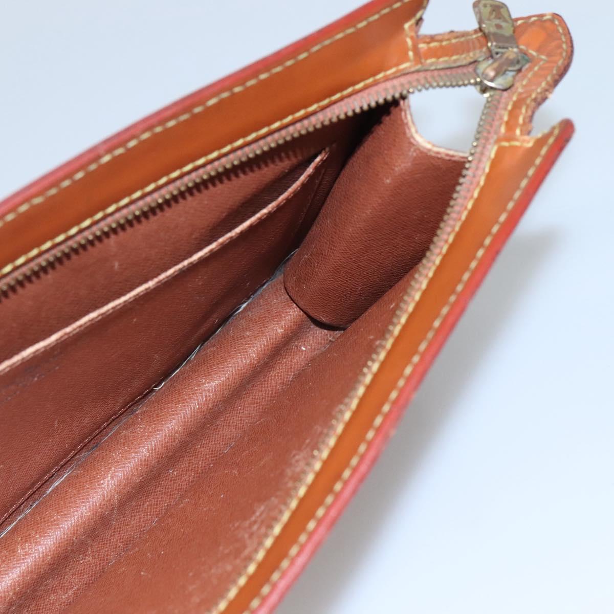 LOUIS VUITTON Epi Pochette Homme Clutch Bag Zipangu Gold M52528 LV Auth 116908