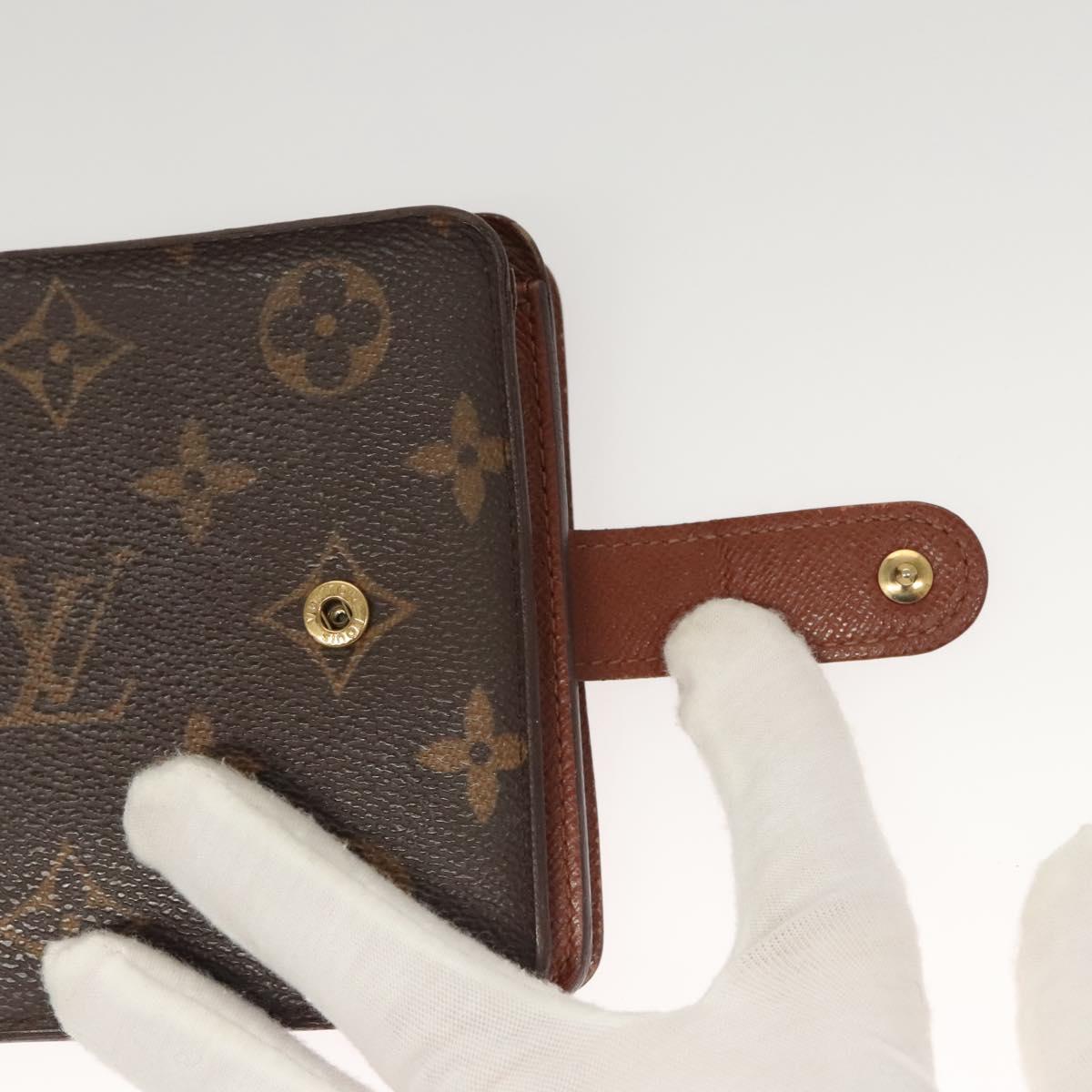 LOUIS VUITTON Monogram Compact Zip Wallet M61667 LV Auth 117264