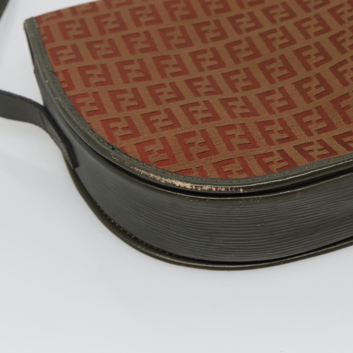 FENDI Zucchino Canvas Shoulder Bag Khaki Gold Auth 117538