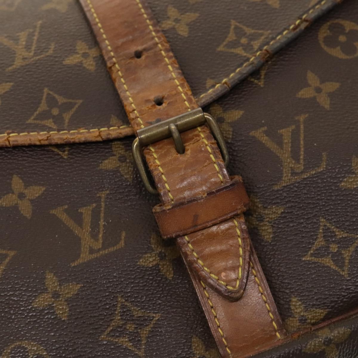 LOUIS VUITTON Monogram Saumur 35 Shoulder Bag M42254 LV Auth 118195