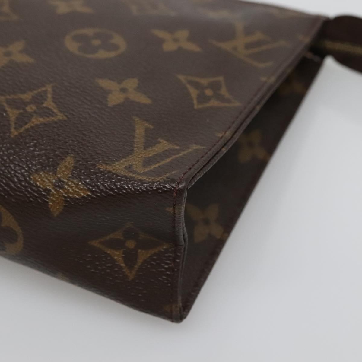 LOUIS VUITTON Monogram Poche Toilette 15 Pouch M47546 LV Auth 119343