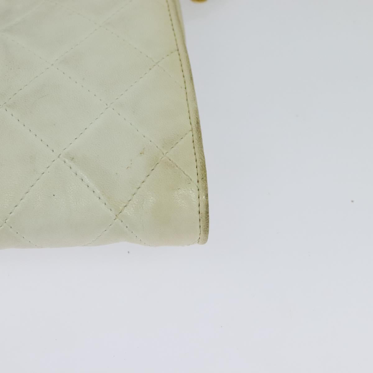 CHANEL Matelasse Chain Shoulder Bag Lamb Skin White CC Auth 119388