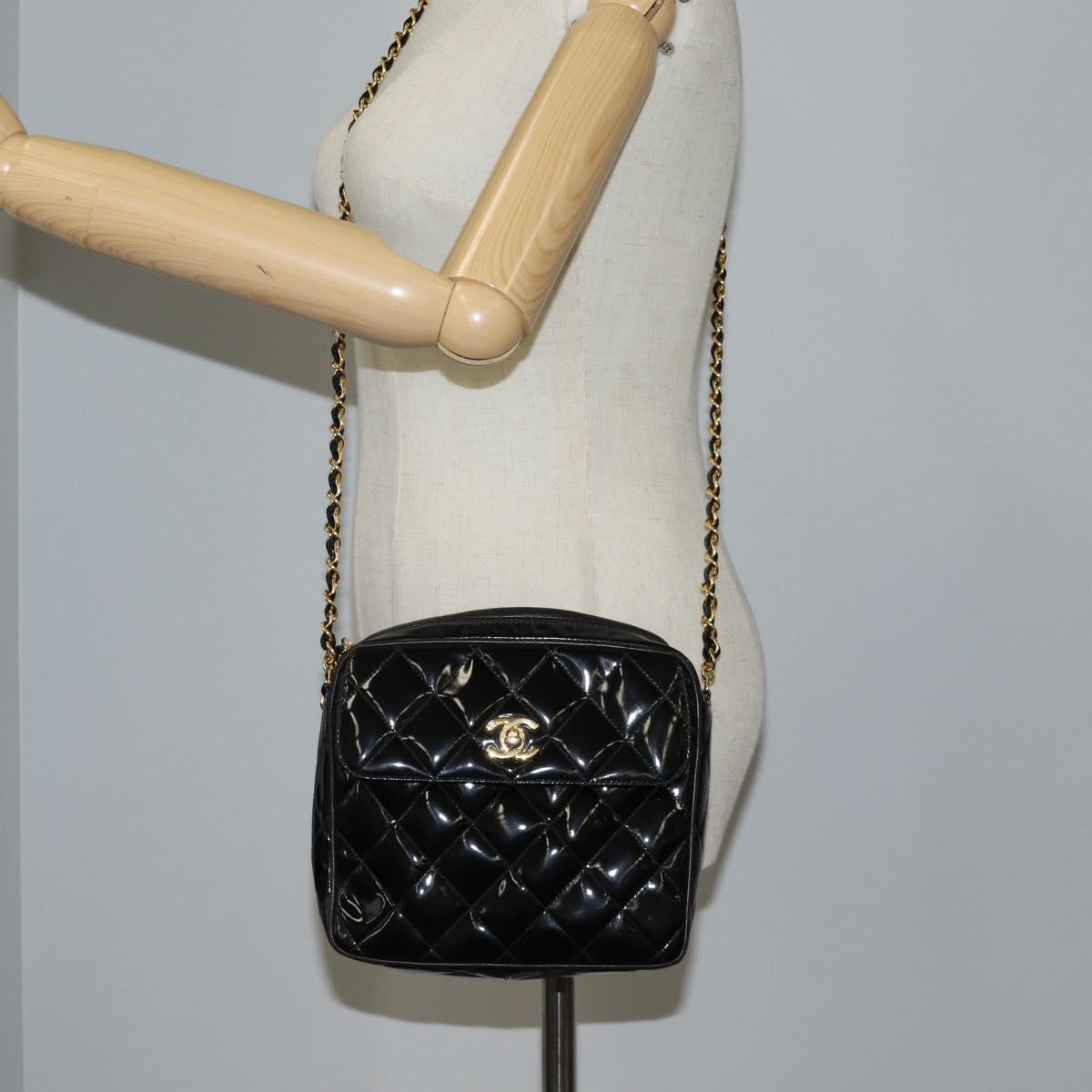 CHANEL Matelasse Chain Shoulder Bag Patent leather Black Gold CC Auth 119551