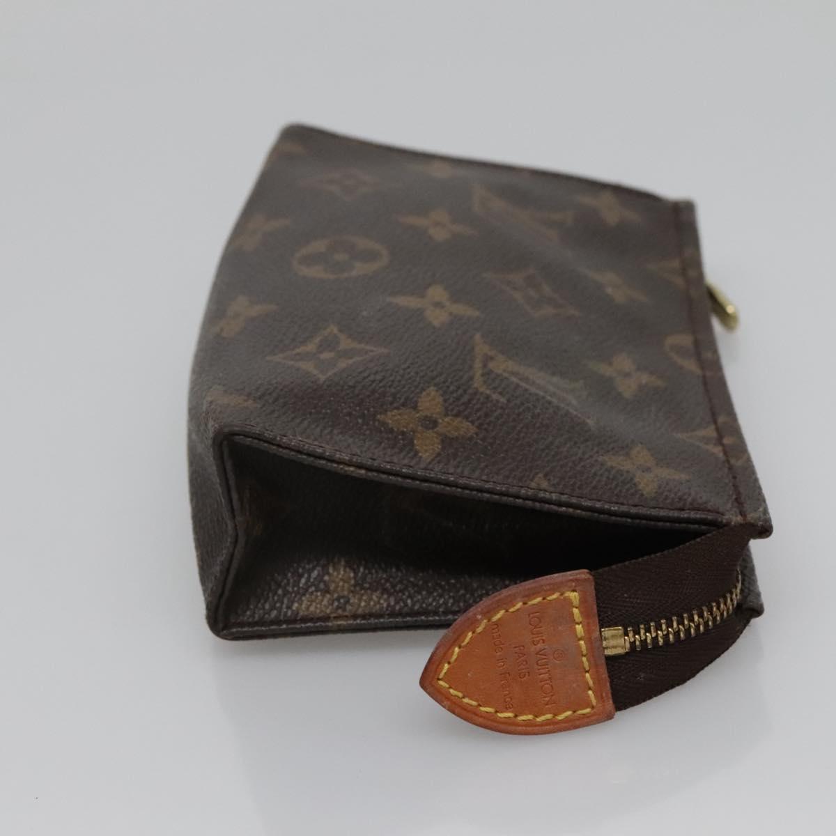 LOUIS VUITTON Monogram Posh Toilette 15 Pouch M47546 LV Auth 119712