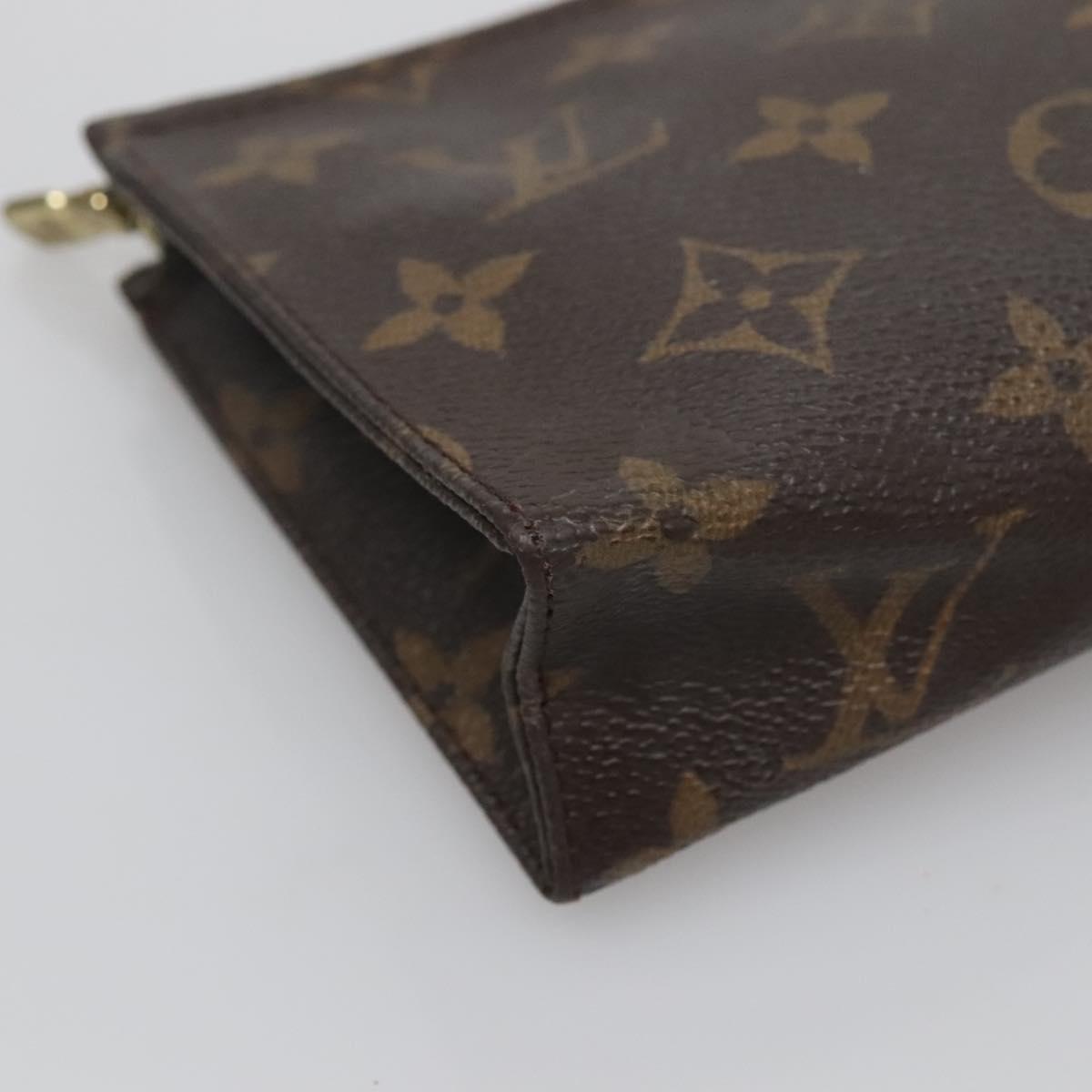 LOUIS VUITTON Monogram Posh Toilette 15 Pouch M47546 LV Auth 119712