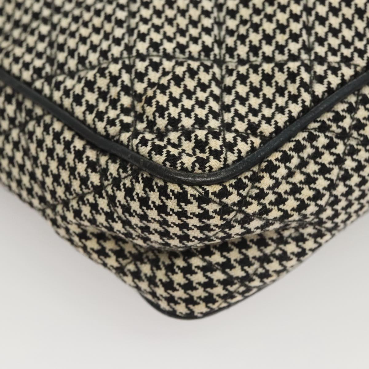 CHANEL Matelasse Chain Shoulder Bag Canvas White Black CC Auth 120186