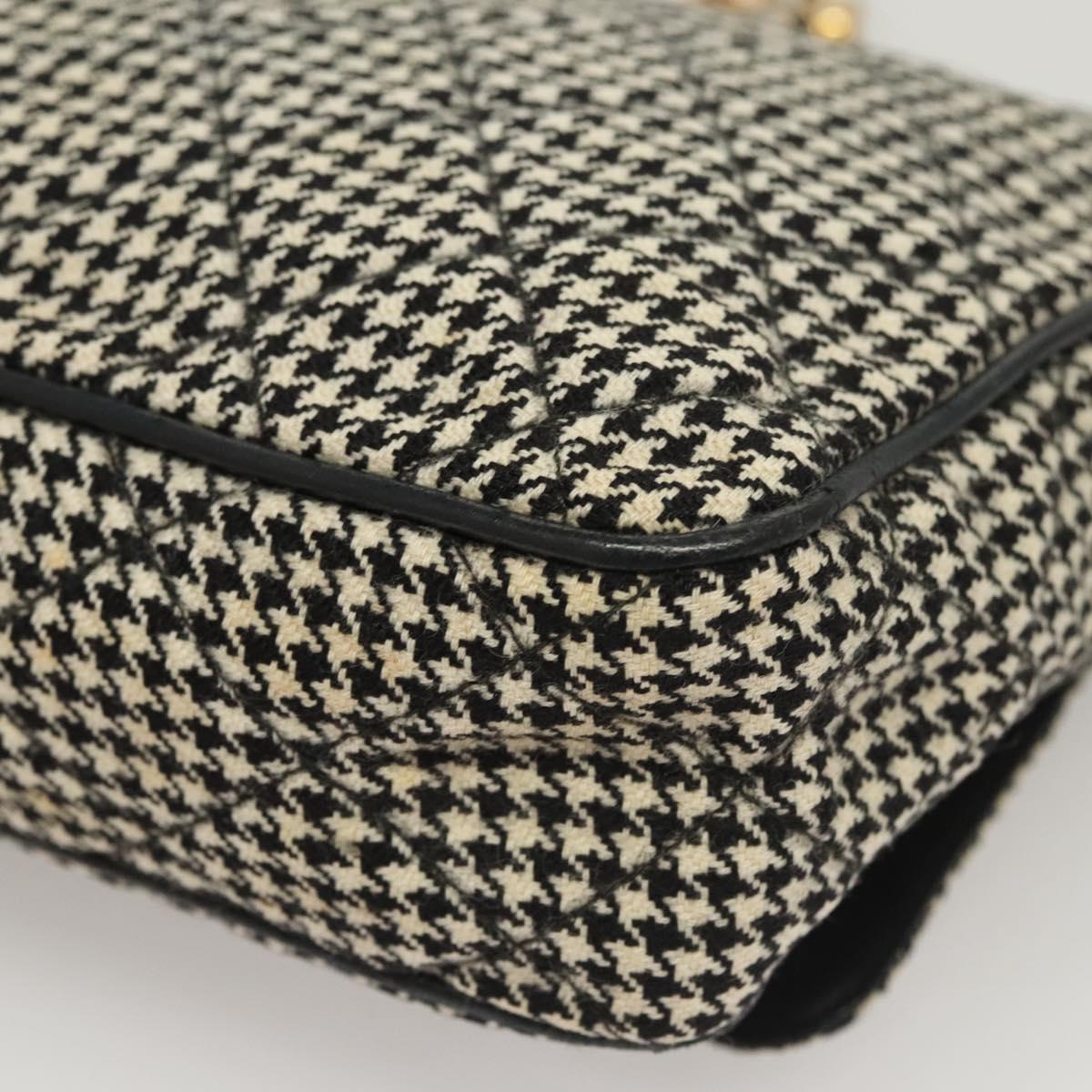 CHANEL Matelasse Chain Shoulder Bag Canvas White Black CC Auth 120186
