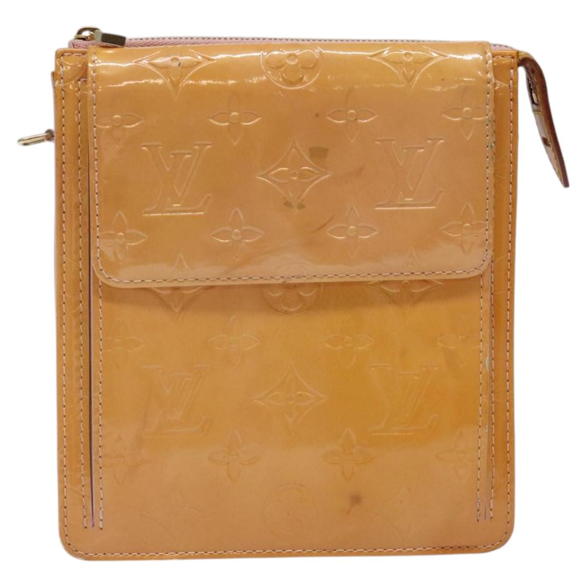 LOUIS VUITTON Monogram Vernis Motto Pouch Marshmallow Pink M91312 Auth 120333