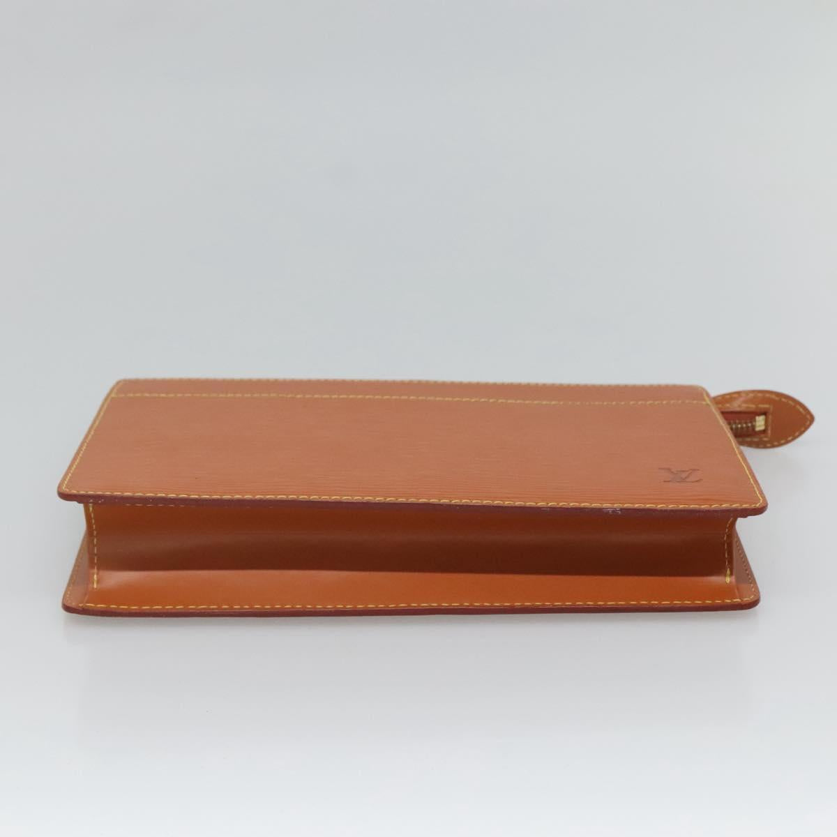 LOUIS VUITTON Epi Pochette Homme Clutch Bag Zipangu Gold M52528 LV Auth 121092