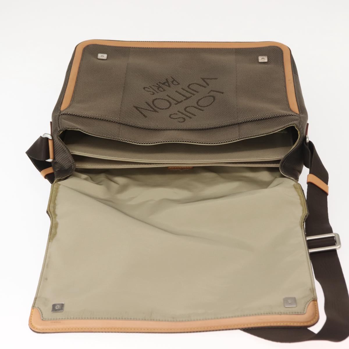 LOUIS VUITTON Damier Geant Petite Message Shoulder Bag Tail M93617 Auth 121397V