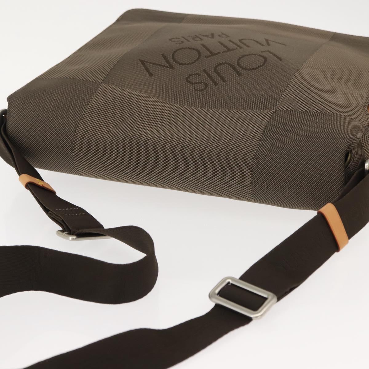 LOUIS VUITTON Damier Geant Petite Message Shoulder Bag Tail M93617 Auth 121397V