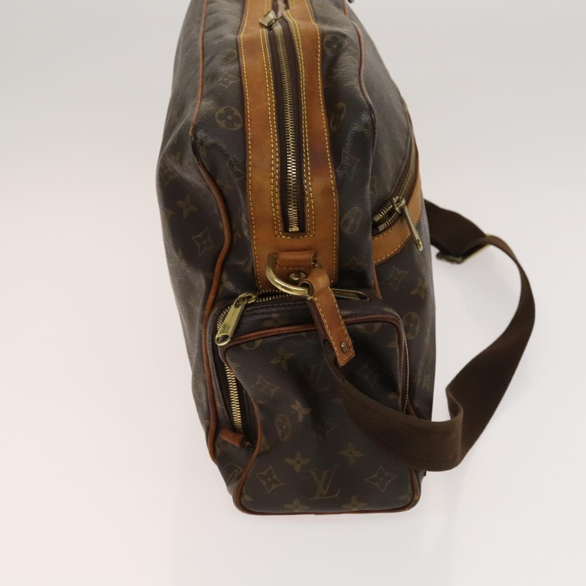 LOUIS VUITTON Monogram Sac Squash Shoulder Bag M92967 LV Auth 121750
