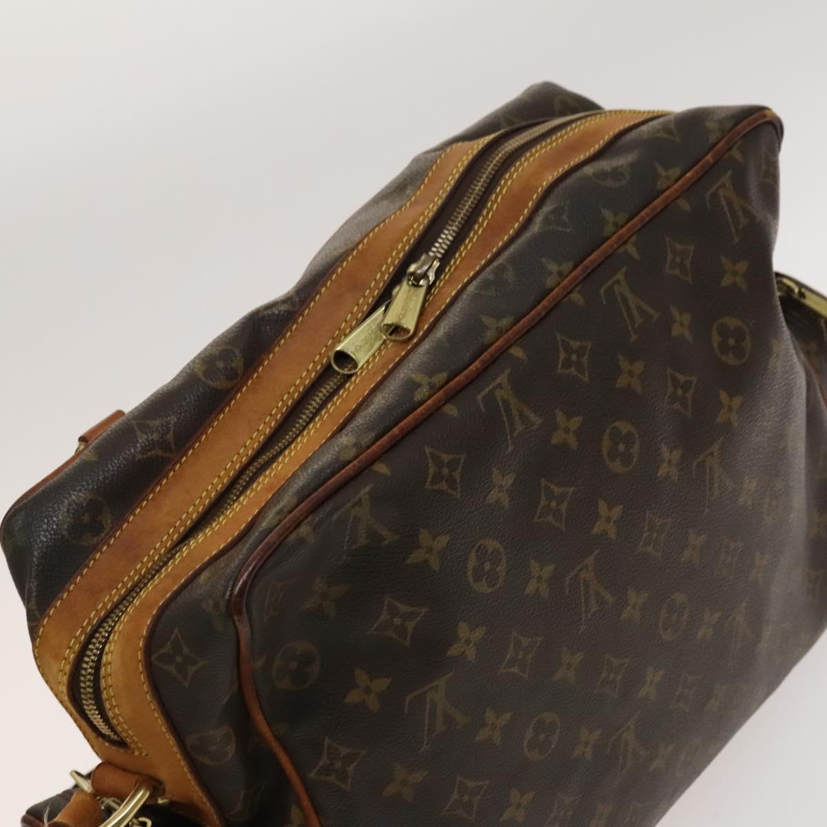 LOUIS VUITTON Monogram Sac Squash Shoulder Bag M92967 LV Auth 121750