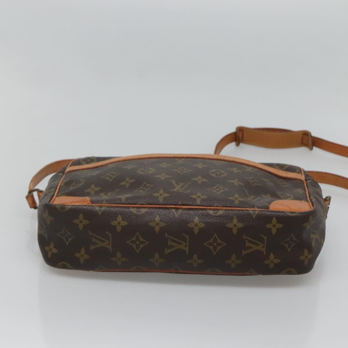 LOUIS VUITTON Monogram Trocadero 30 Shoulder Bag M51272 LV Auth 122175