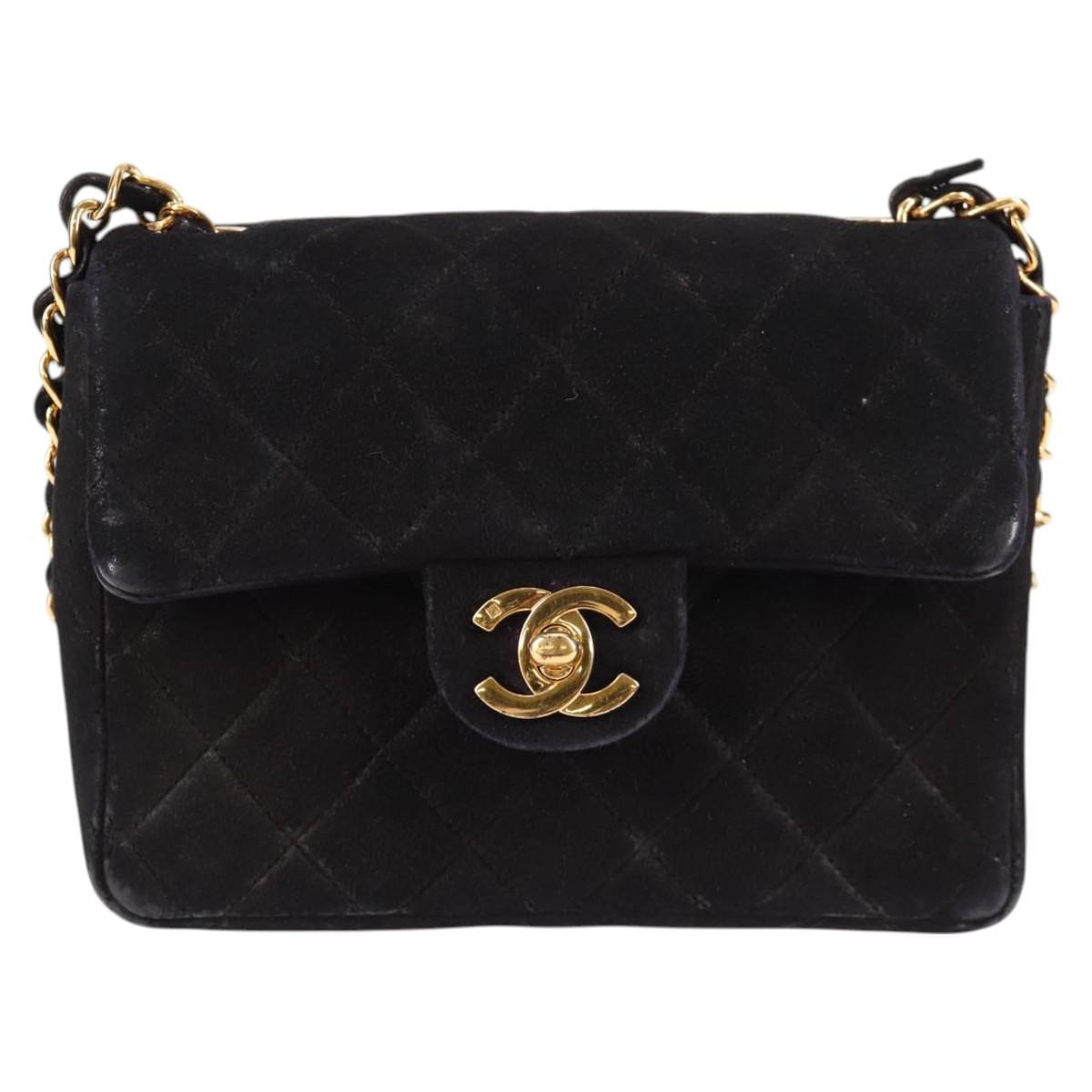 CHANEL Mini Matelasse 17 Single Flap Chain Bag Suede Purple Gold CC Auth 122356