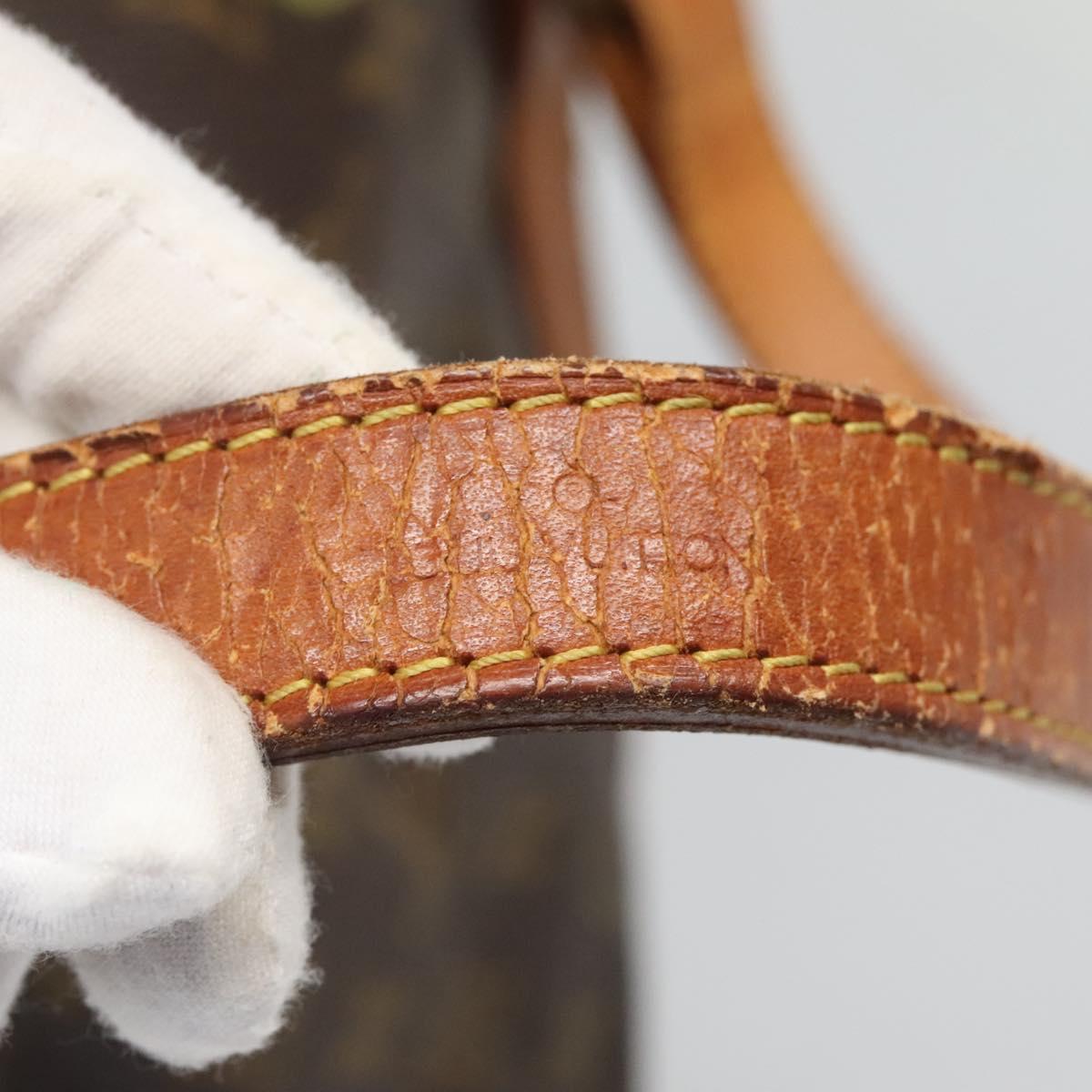 LOUIS VUITTON Monogram Noe Shoulder Bag M42224 LV Auth 122479