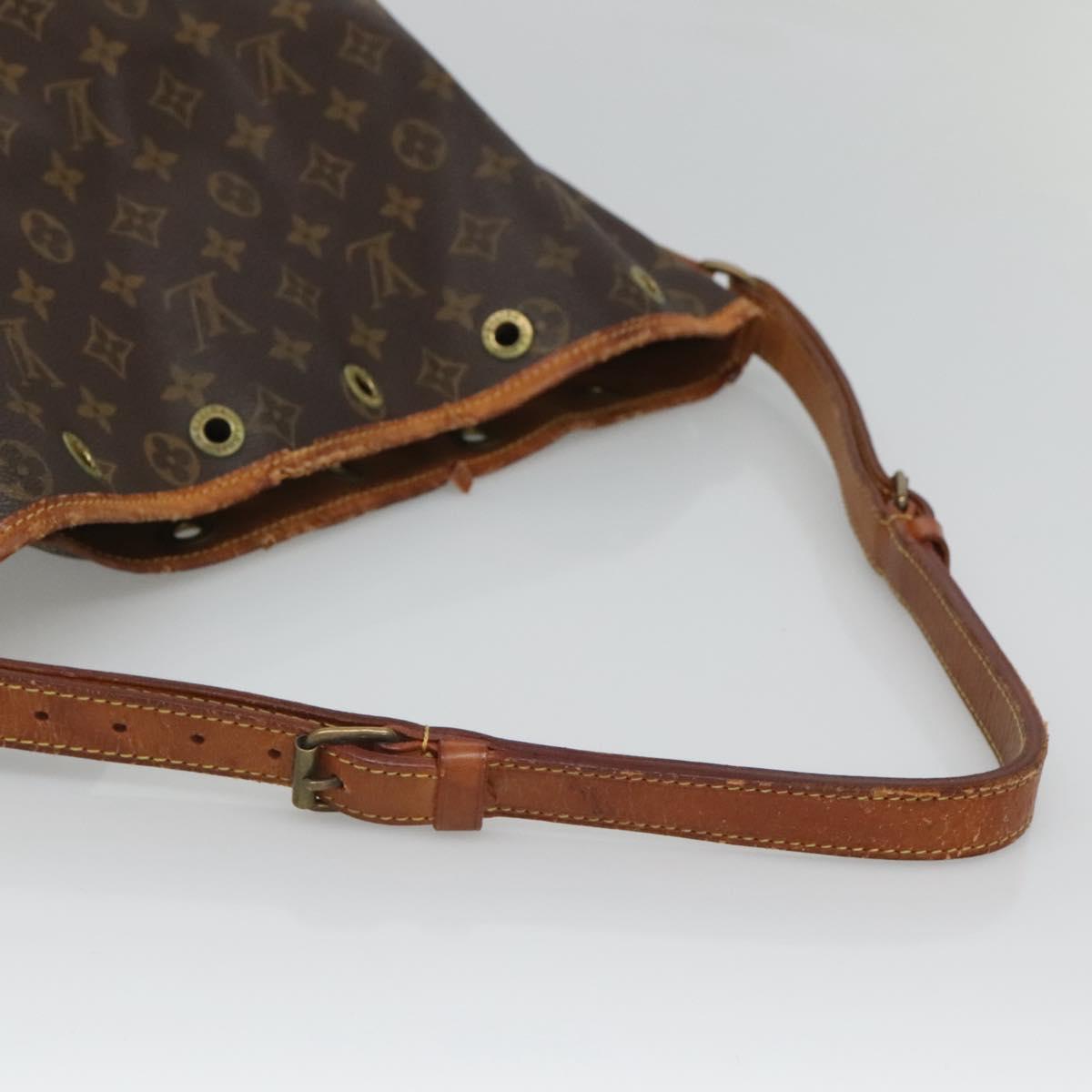 LOUIS VUITTON Monogram Noe Shoulder Bag M42224 LV Auth 122479