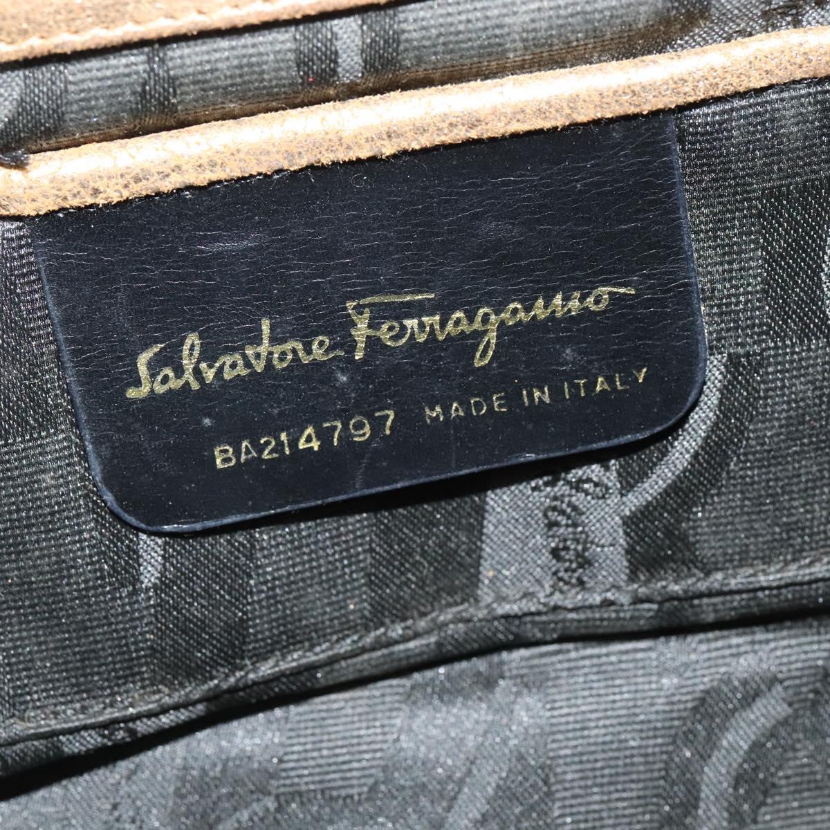 Salvatore Ferragamo Gancini Shoulder Bag Leather Gold Auth 122662