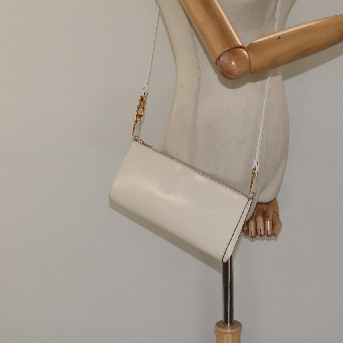 Salvatore Ferragamo Gancini Shoulder Bag Leather Ivory Gold Auth 122679