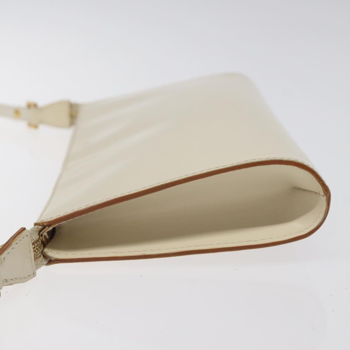 Salvatore Ferragamo Gancini Shoulder Bag Leather Ivory Gold Auth 122679