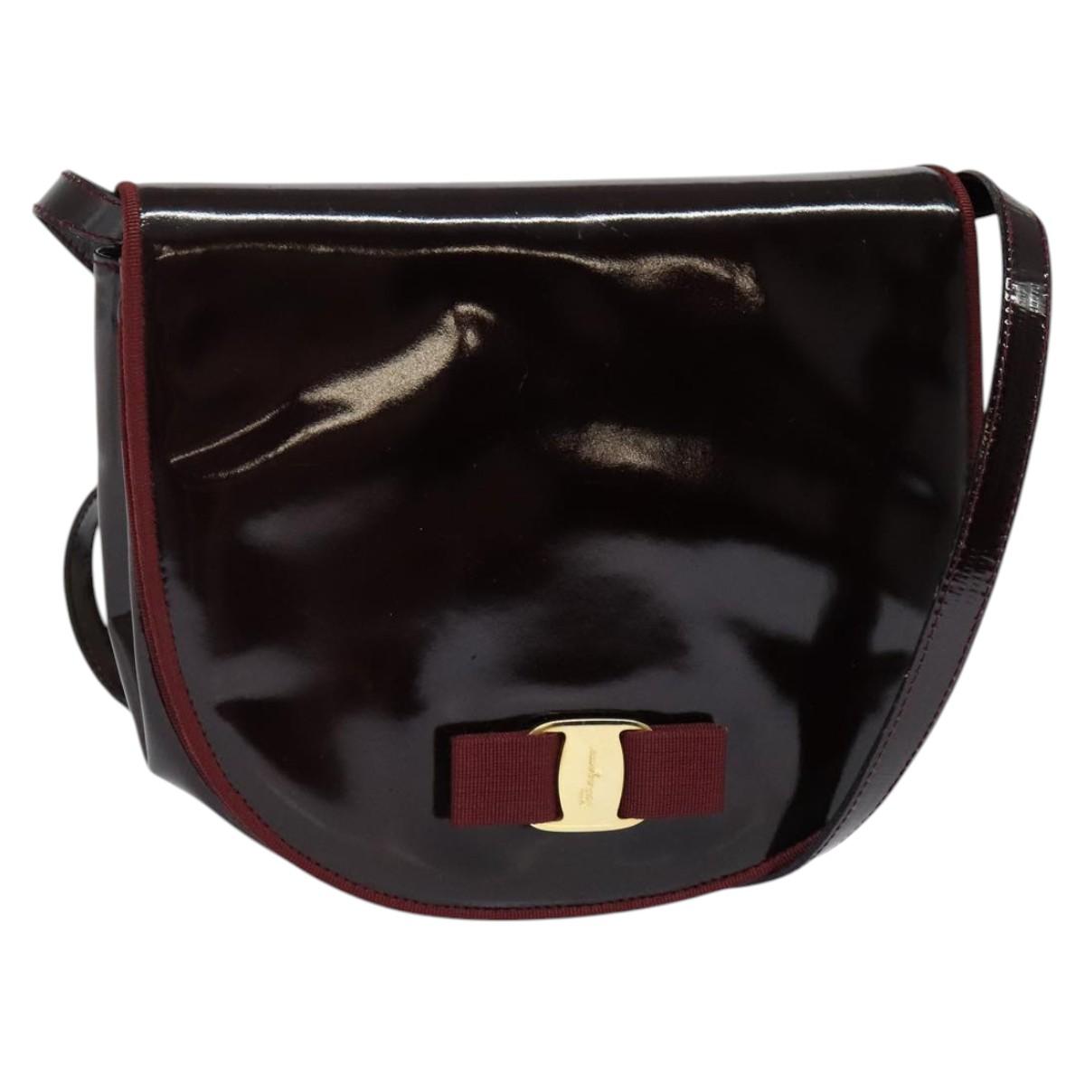 Salvatore Ferragamo Vala Shoulder Bag Patent leather Bordeaux Gold Auth 122920