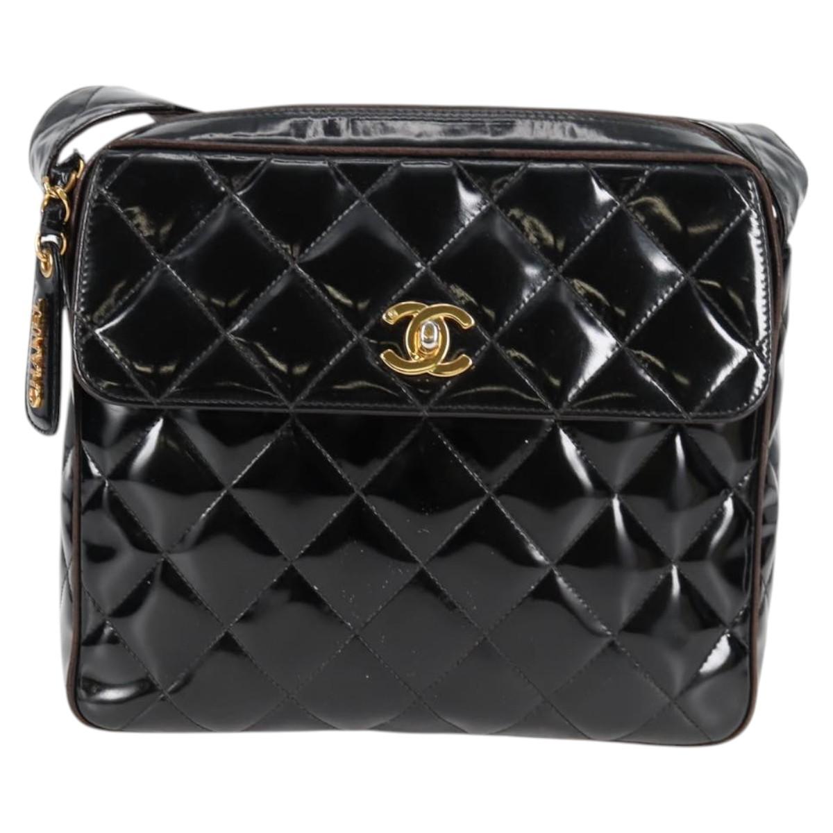 CHANEL Matelasse Chain Shoulder Bag Patent leather Black Gold CC Auth 123012