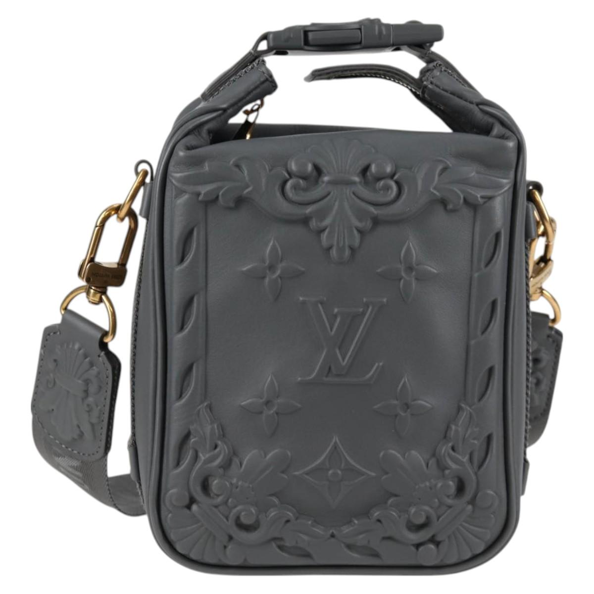 LOUIS VUITTON 2023 Men's Collection Cruiser Messenger Calf M21812 Auth 123080SM