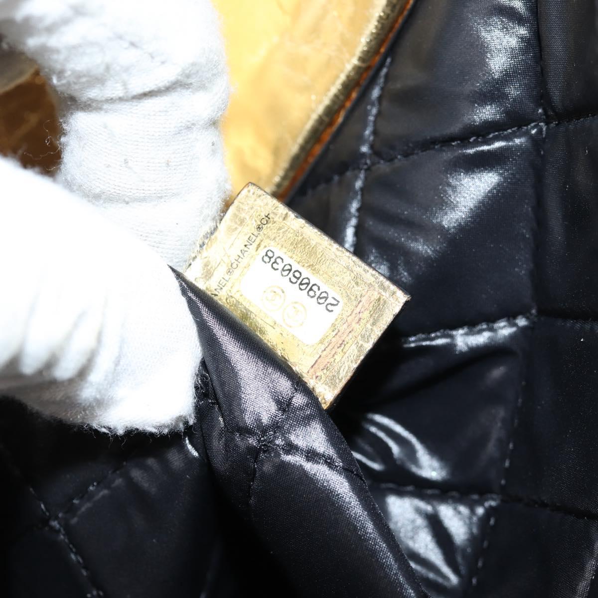 CHANEL Clutch Bag Leather Gold CC Auth 123083V