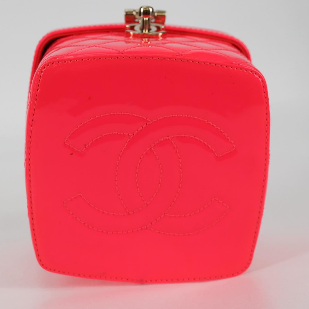 CHANEL Matelasse Vanity Pouch Enamel Pink Gold CC Auth 123518SAM