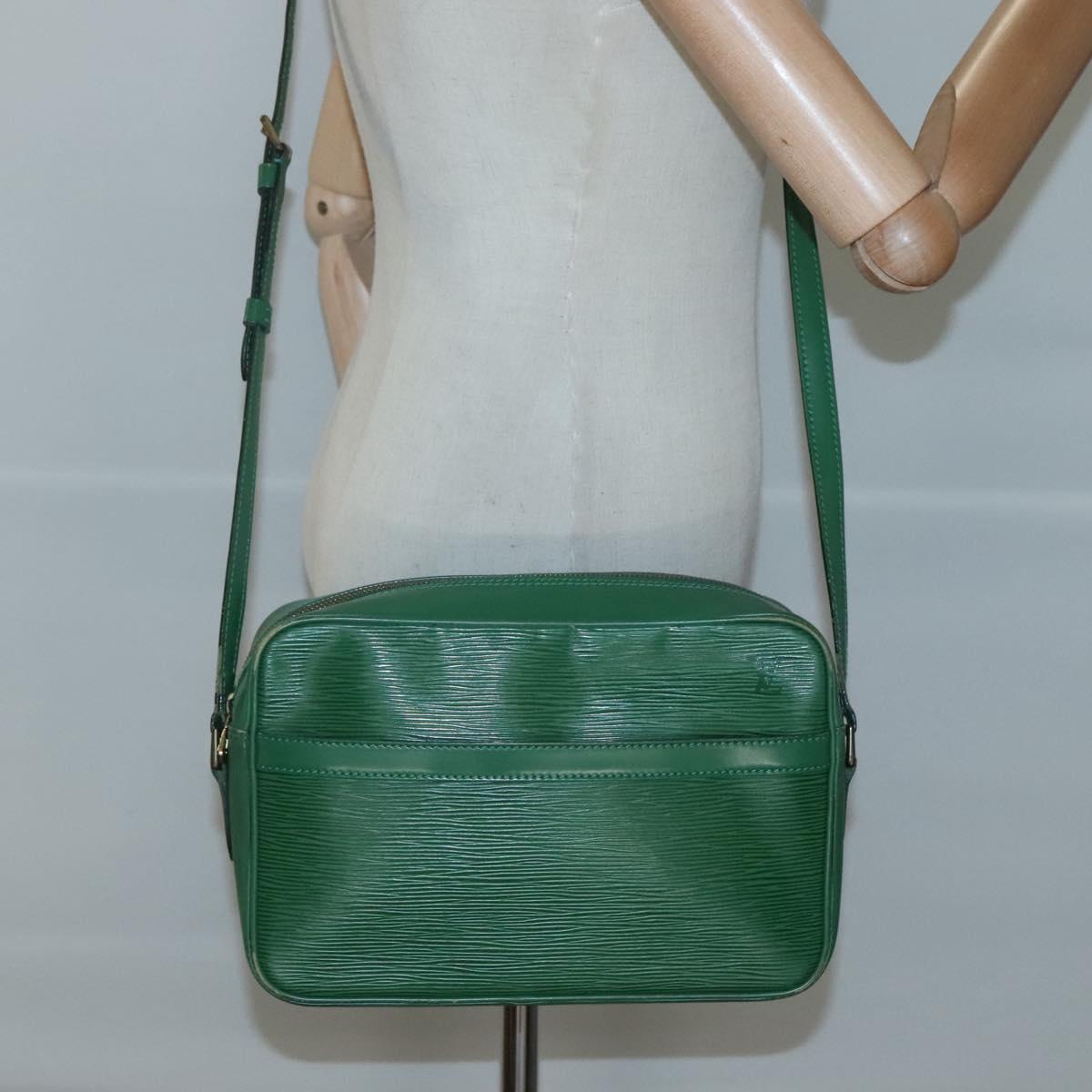 LOUIS VUITTON Epi Trocadero 27 Shoulder Bag Green M52314 LV Auth 123917