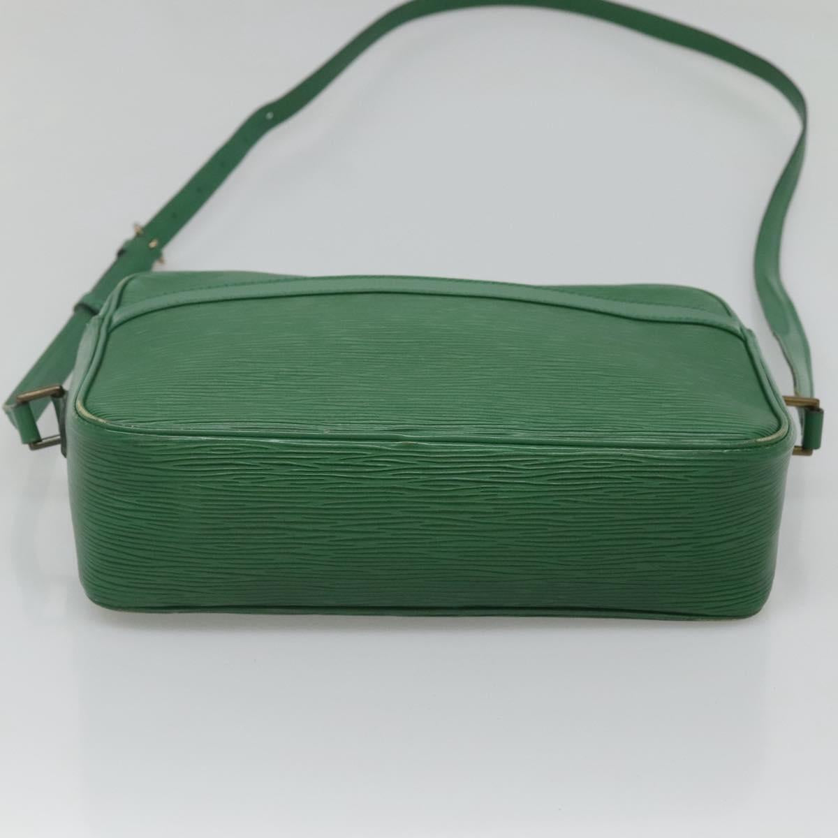 LOUIS VUITTON Epi Trocadero 27 Shoulder Bag Green M52314 LV Auth 123917