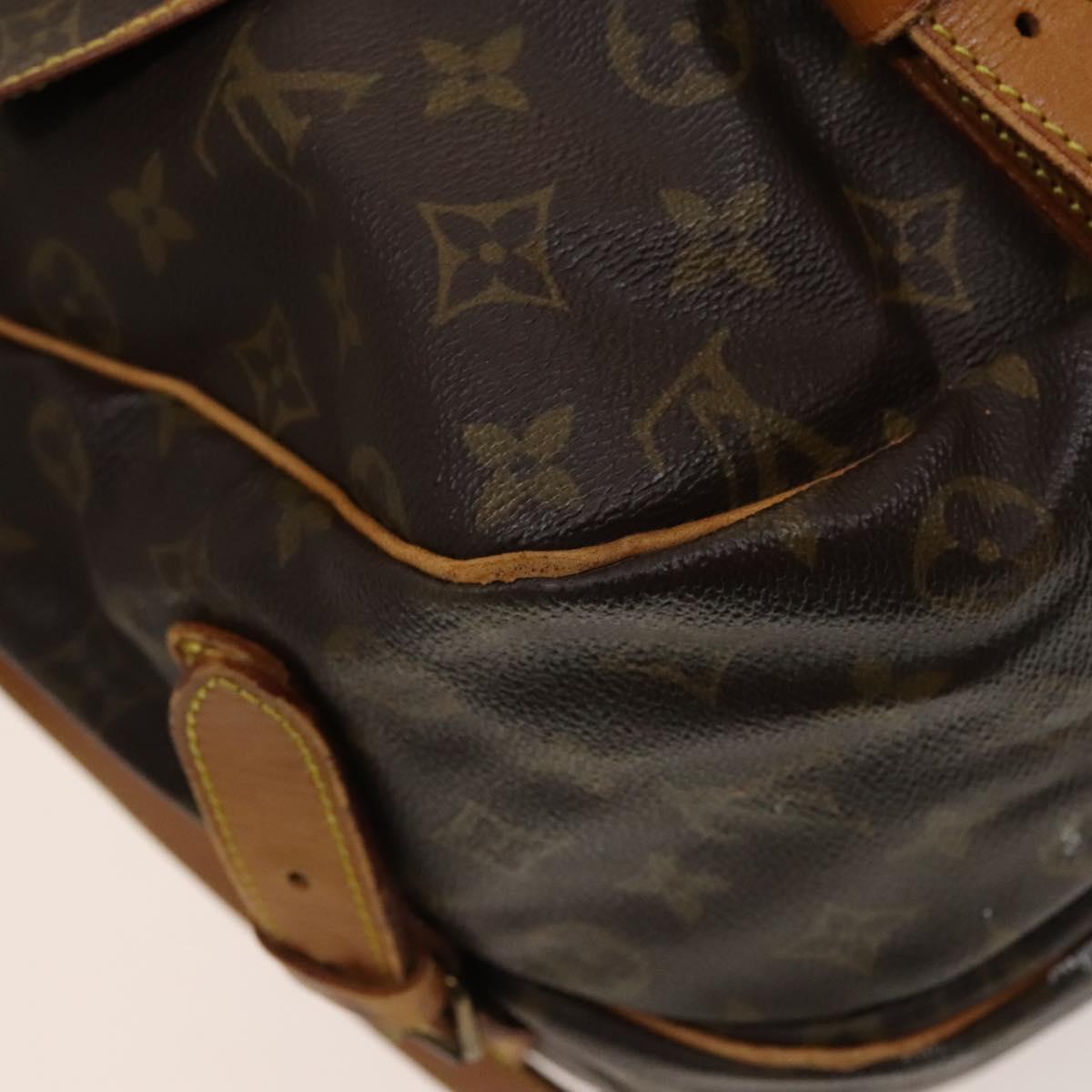 LOUIS VUITTON Monogram Saumur 43 Shoulder Bag M42252 LV Auth 123937