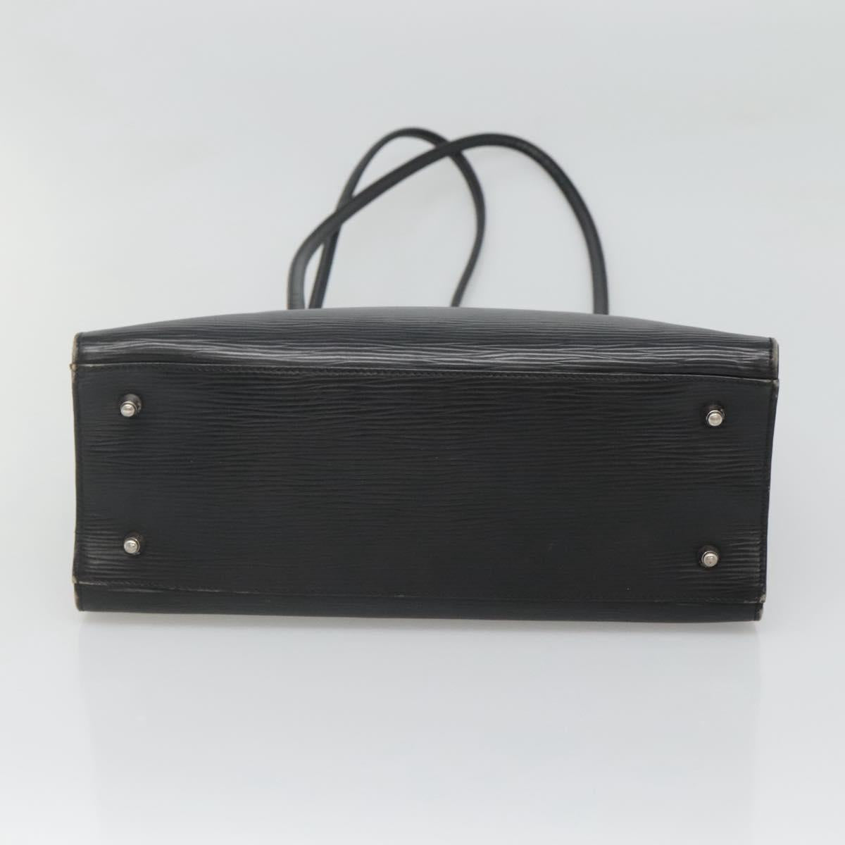FENDI Shoulder Bag Leather Black Auth 124503