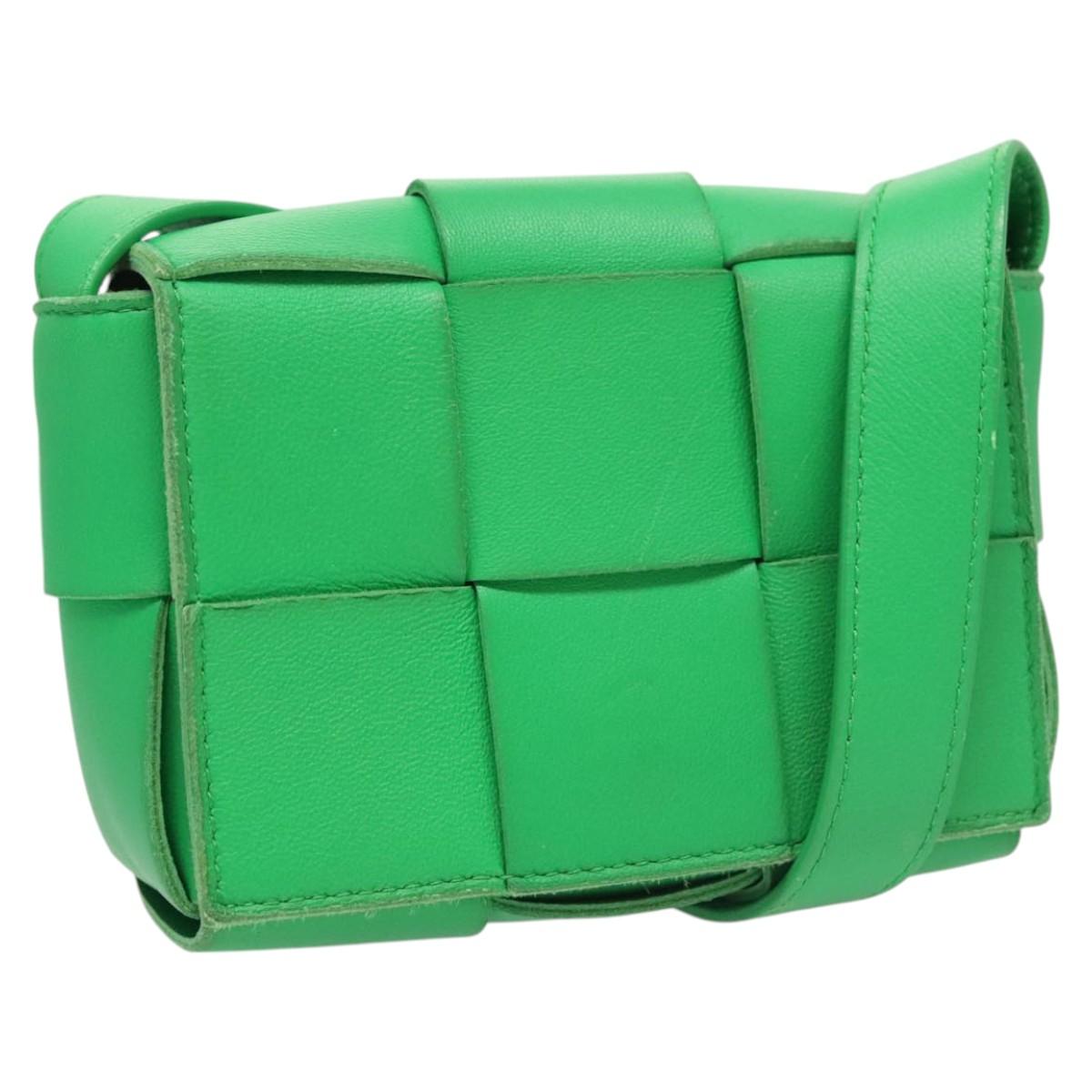 BOTTEGA VENETA MAXI INTRECCIATO Shoulder Bag Leather Green Auth 124769