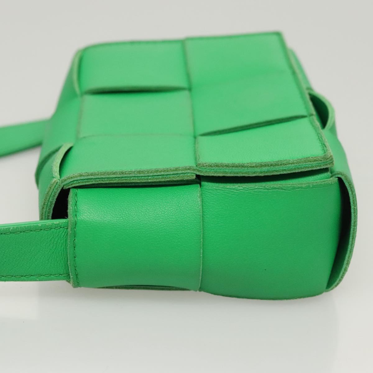 BOTTEGA VENETA MAXI INTRECCIATO Shoulder Bag Leather Green Auth 124769