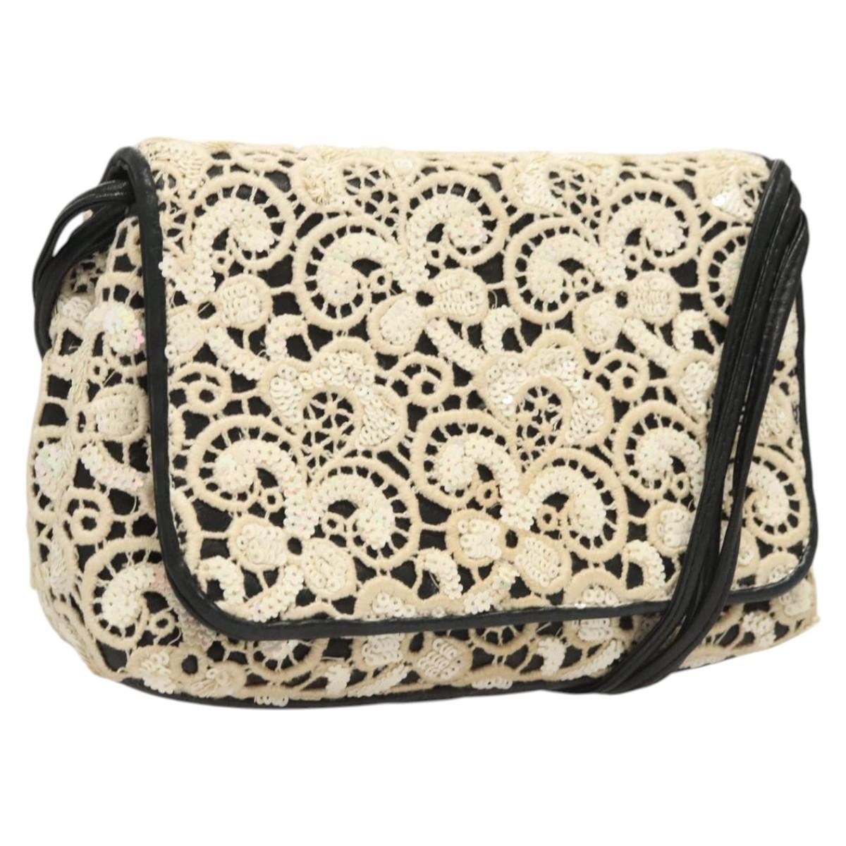 CHANEL Shoulder Bag Lamb Skin White CC Auth 125205