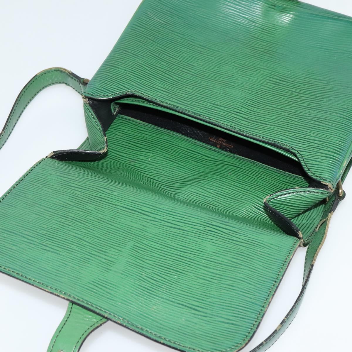 LOUIS VUITTON Epi Cartouchiere MM Shoulder Bag Green M52244 LV Auth 125397