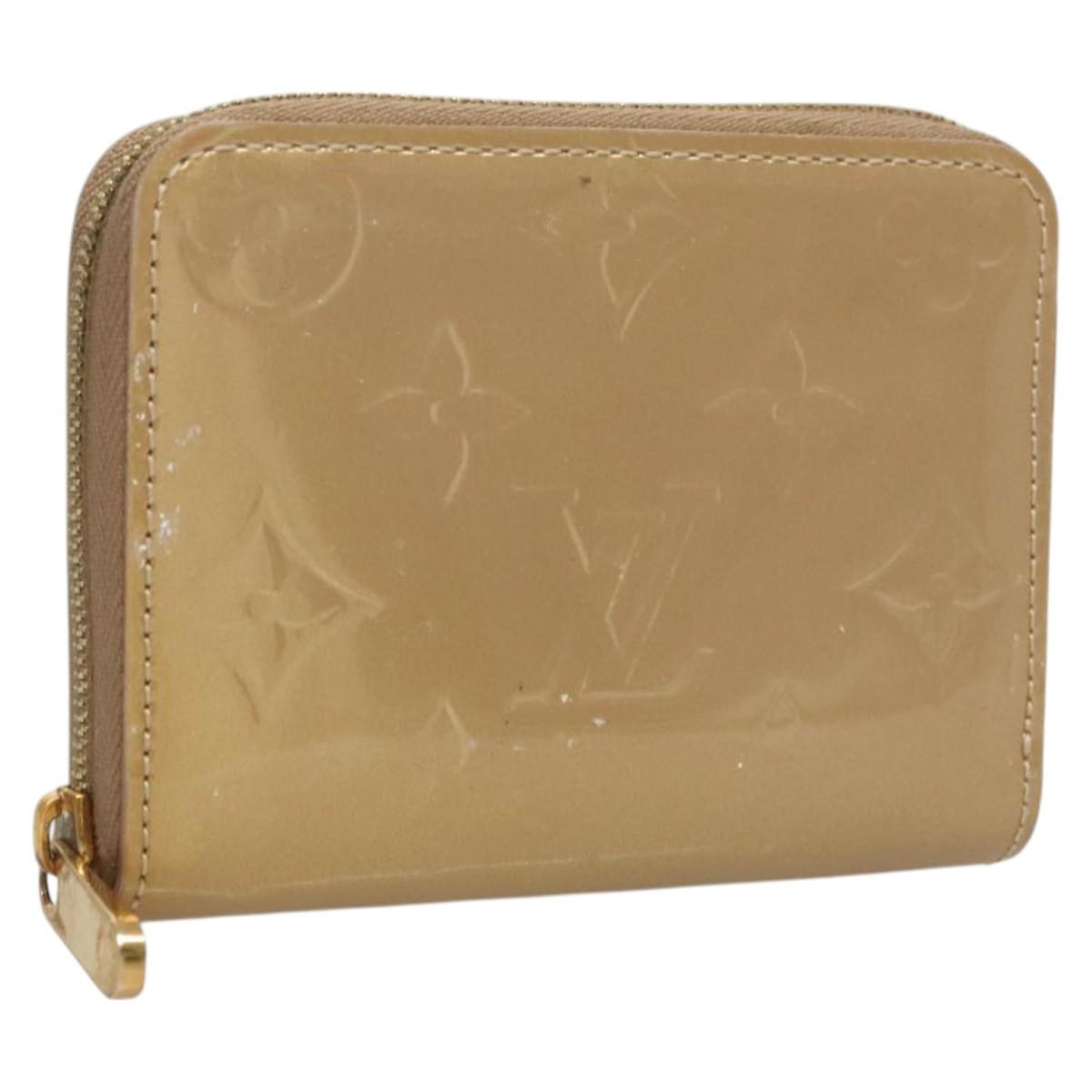 LOUIS VUITTON Vernis Zippy Coin Purse Coin Purse Beige Poodle M91762 Auth 125494