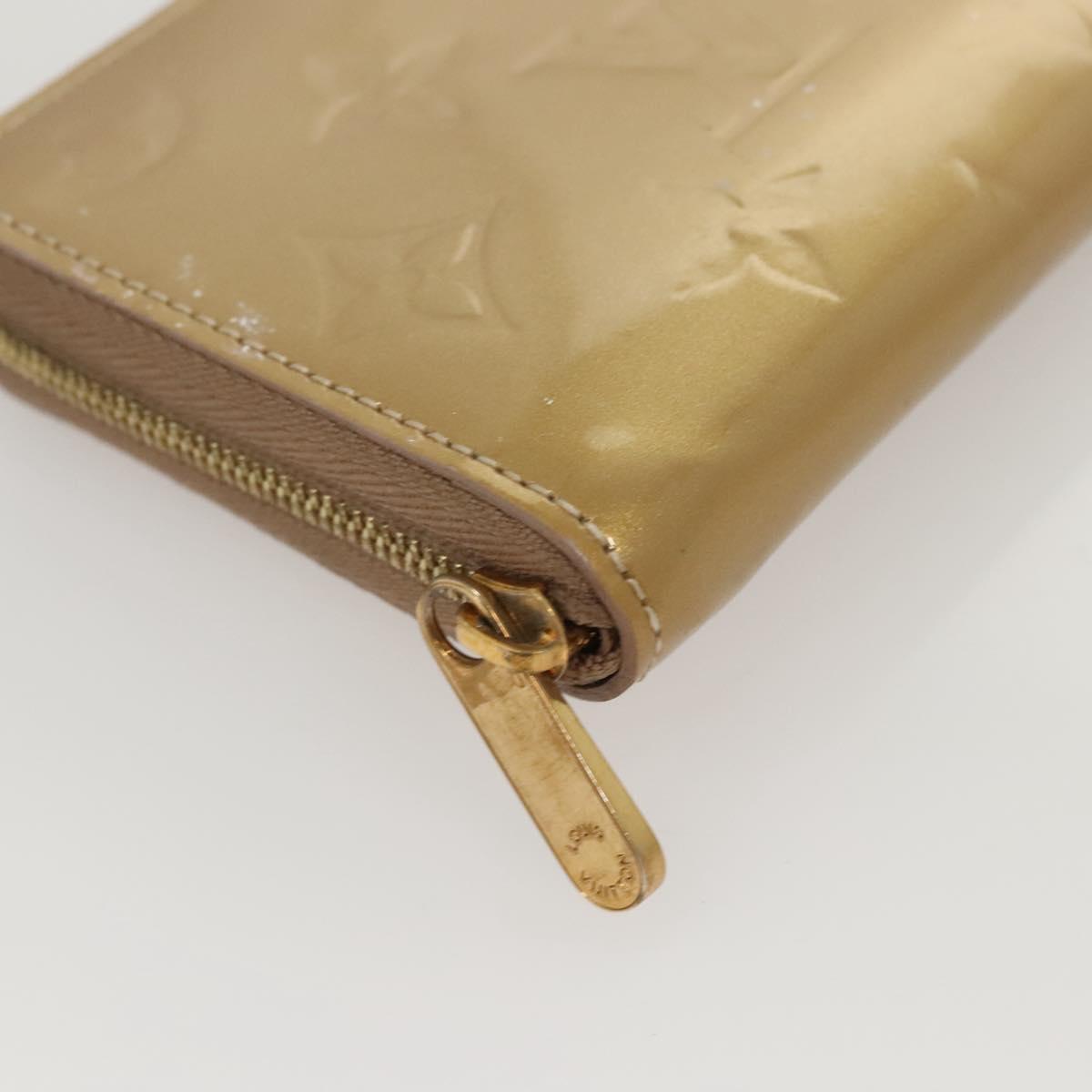 LOUIS VUITTON Vernis Zippy Coin Purse Coin Purse Beige Poodle M91762 Auth 125494