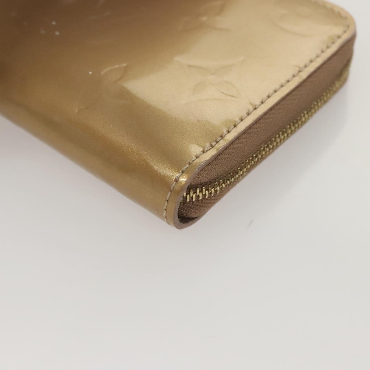 LOUIS VUITTON Vernis Zippy Coin Purse Coin Purse Beige Poodle M91762 Auth 125494